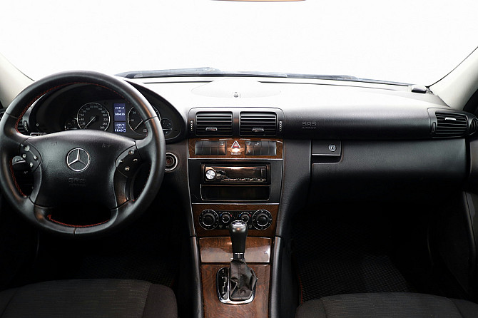 Mercedes-Benz C 200 Elegance Facelift ATM 1.8 Kompressor 120kW Tallina - foto 5