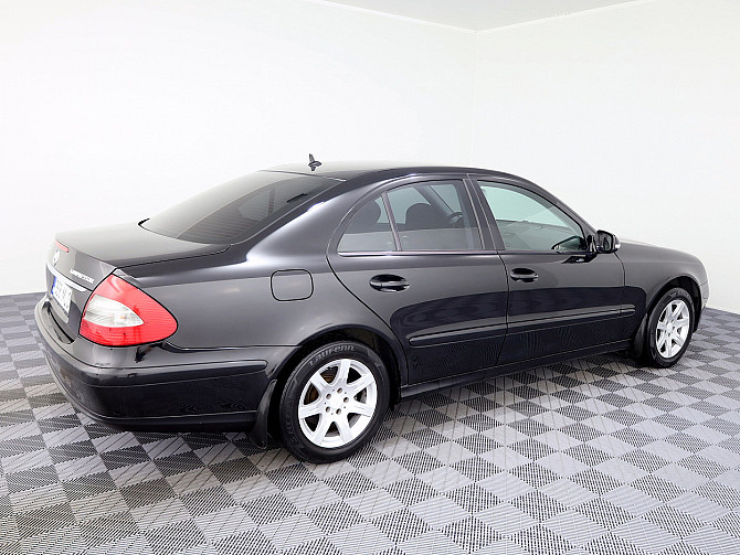 Mercedes-Benz E 200 Elegance Facelift ATM 1.8 Kompressor 135kW Tallina - foto 3