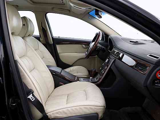 Volvo S80 Exclusive AWD 4x4 ATM 2.4 D5 136kW Tallina