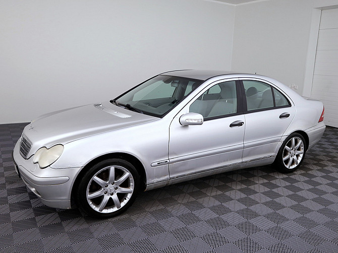 Mercedes-Benz C 240 Classic 4Matic 4x4 ATM 2.6 125kW Tallina - foto 2