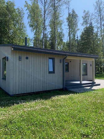Pārdod tikko pabeigtu vienstāva māju ar plašu zemes gabalu Zvejniekciemā 350m attālumā no Saulkrasti - foto 5