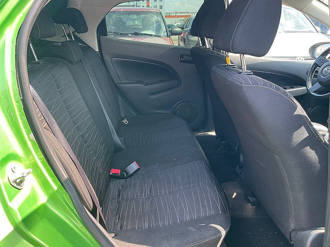 Mazda 2 Elegance 1.3 63kW Таллин - изображение 7