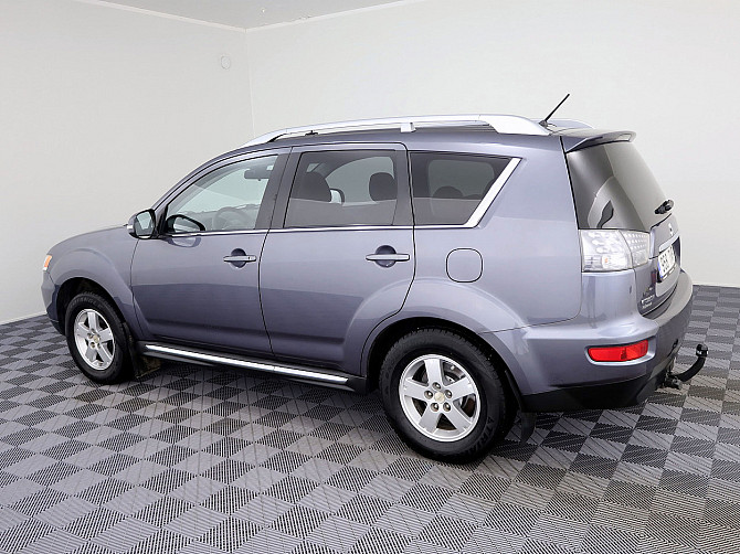 Mitsubishi Outlander Luxury Facelift ATM 2.2 dCi 115kW Tallina - foto 4