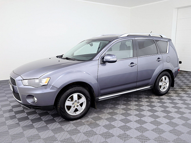 Mitsubishi Outlander Luxury Facelift ATM 2.2 dCi 115kW Tallina - foto 2