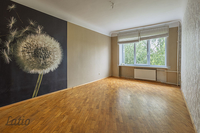 Trīsistabu dzīvoklis Staļina laika projektā Jelgavas centrā  ar skaistu skatu uz pilsētu. Jelgava un Jelgavas novads - foto 3