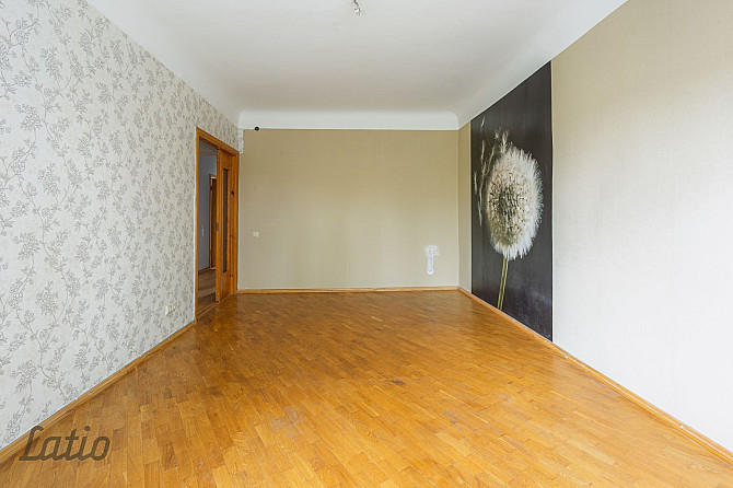 Trīsistabu dzīvoklis Staļina laika projektā Jelgavas centrā  ar skaistu skatu uz pilsētu. Jelgava un Jelgavas novads - foto 4