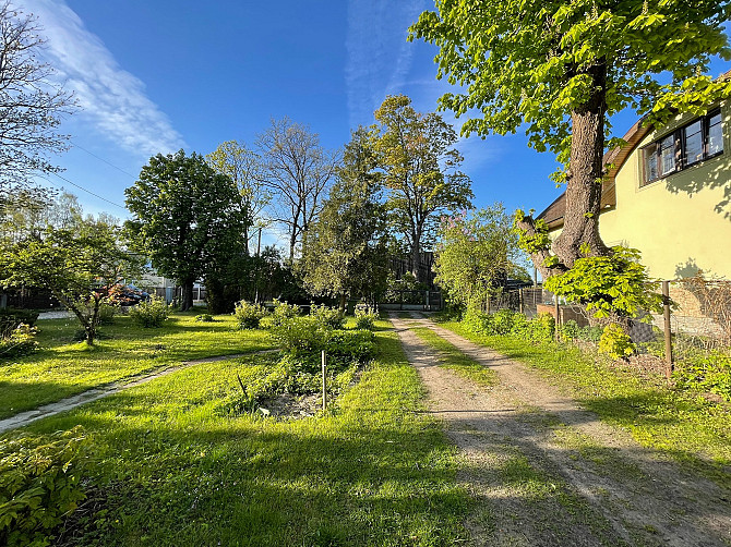 Ideāli Piemērota Dzīvošanai Divām Ģimenēm Vai Investīciju Objekts ar Potenciālu Attīstīt Īres Namu Rīga - foto 2