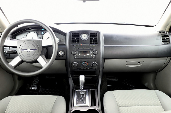 Chrysler 300 C Comfort 2.7 142kW Таллин - изображение 5