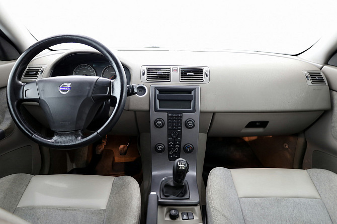 Volvo V50 Momentum 2.0 D4 100kW Таллин - изображение 5