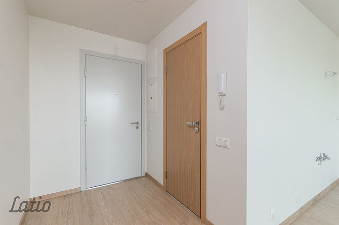 Pārdošanā funkcionāls un kvalitatīvi izbūvēts 3 istabu dzīvoklis modernā dzīvojamā Rīga - foto 4