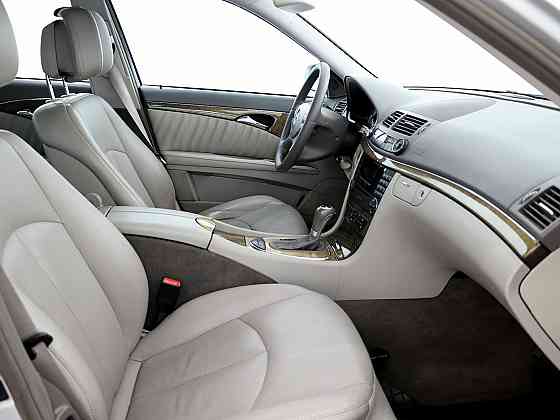 Mercedes-Benz E 320 Avantgarde 4Matic 4x4 ATM 3.0 CDI 165kW Таллин