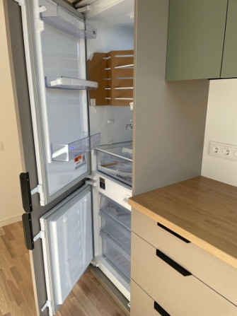 Tiek pārdots gaišs un saulains renovēts 2-istabu dzīvoklis un atsevišķu virtuvi. Katram Rīga - foto 11