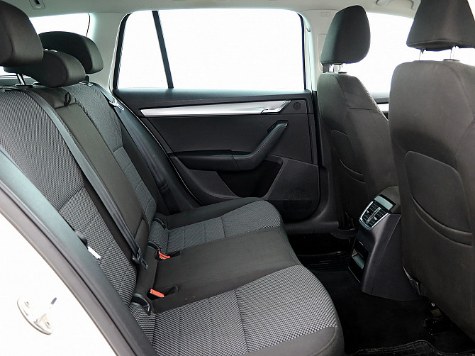 Skoda Octavia Comfortline Facelift ATM 1.6 TDI 77kW Tallina - foto 7