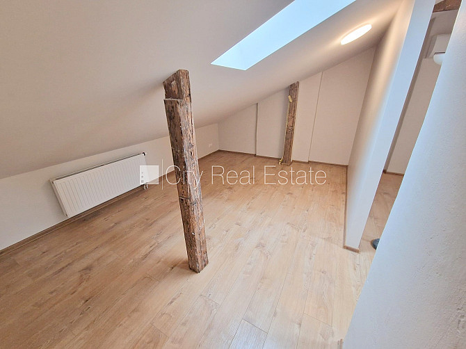 Pagalma ēka, renovēta māja, slēgts pagalms, ieeja no ielas un pagalma, mansards, ir lifts, Rīga - foto 13