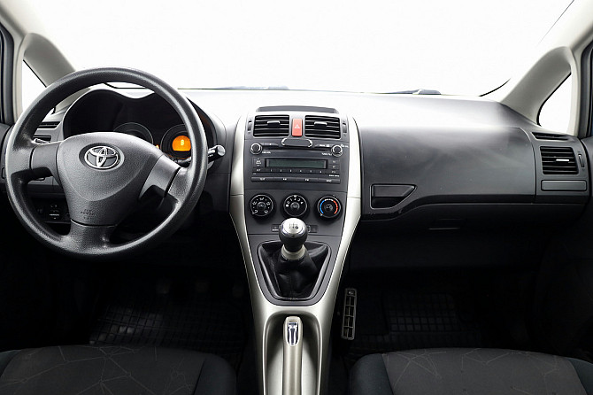 Toyota Auris Linea Sol A-C 1.4 71kW Таллин - изображение 5