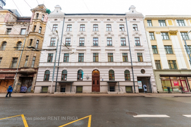 2-istabu dzīvoklis Aktīvajā centrā  Elizabetes ielā.  Izīrē elegantu un mājīgu divistabu Rīga - foto 9