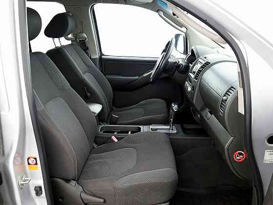 Nissan Navara Doublecab ATM 2.5 dCi 126kW Таллин