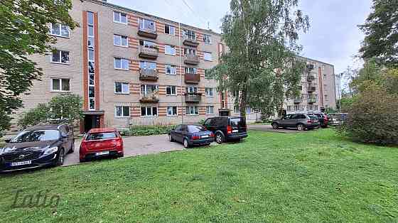 Tiek piedāvāts iegādei vienistabas dzīvoklis Jūrmalā, Kauguros  lieliska iespēja tiem, kas meklē īpa Jūrmala