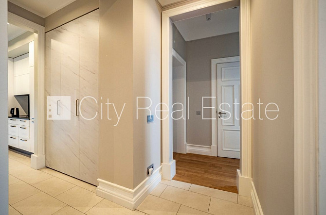 Fasādes māja, renovēta māja, slēgts pagalms, ieeja no ielas un pagalma, ir lifts, kāpņu Rīga - foto 16
