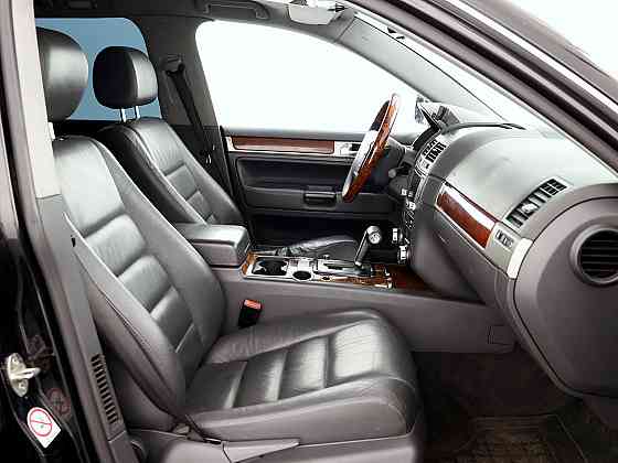 Volkswagen Touareg Highline ATM 3.0 TDI 165kW Таллин
