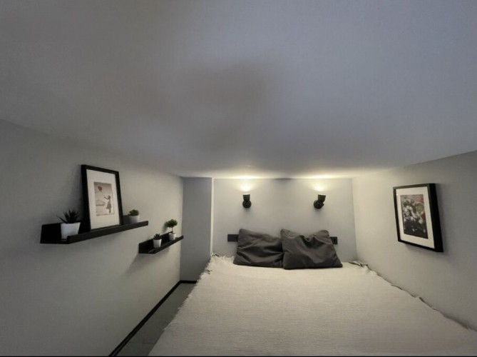 Mājīgs loft tipa dzīvoklis Rīgas centrā!  Dzivoklis veidots pec individuala planojuma ar Rīga - foto 1