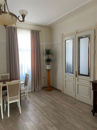 Pārdod aristokrātisku jūgendstila dzīvokli Rīgas centrā  Kr. Barona ielā 60  Piedāvājumā Rīga - foto 4