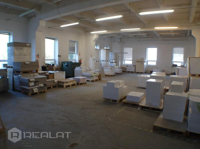 Tiek iznomātas telpas biznesa centrā, piemērotas noliktavai vai ražošanai , blakus atrodas Rīga - foto 14
