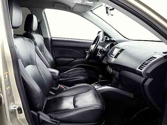 Mitsubishi Outlander Luxury ATM 2.4 125kW Таллин