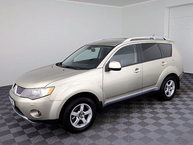 Mitsubishi Outlander Luxury ATM 2.4 125kW Таллин - изображение 2