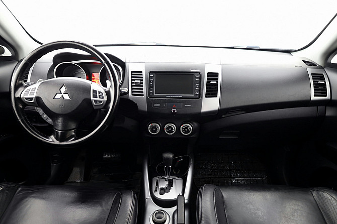 Mitsubishi Outlander Luxury ATM 2.4 125kW Таллин - изображение 5