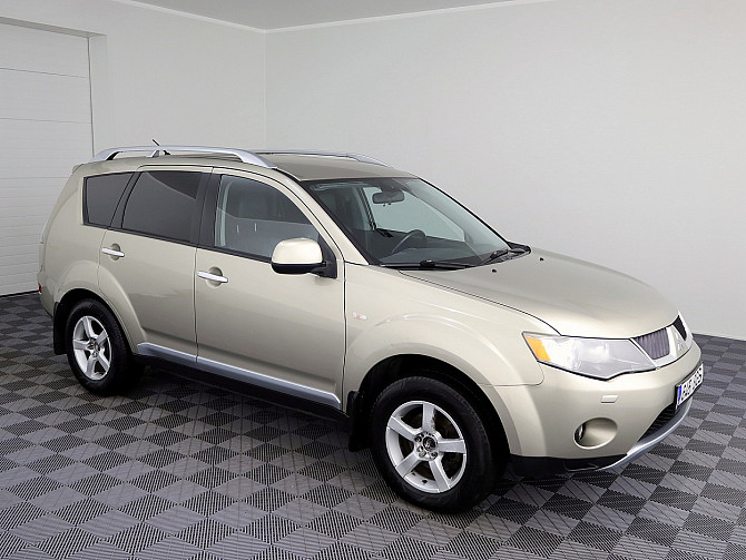 Mitsubishi Outlander Luxury ATM 2.4 125kW Таллин - изображение 1