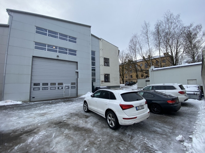 Noliktava Āgenskalnā.  + 1. stāvs; + Griestu augstums ~ 11m. + Paceļamie vārti 4.2x6m. + Gluda beton Рига - изображение 1