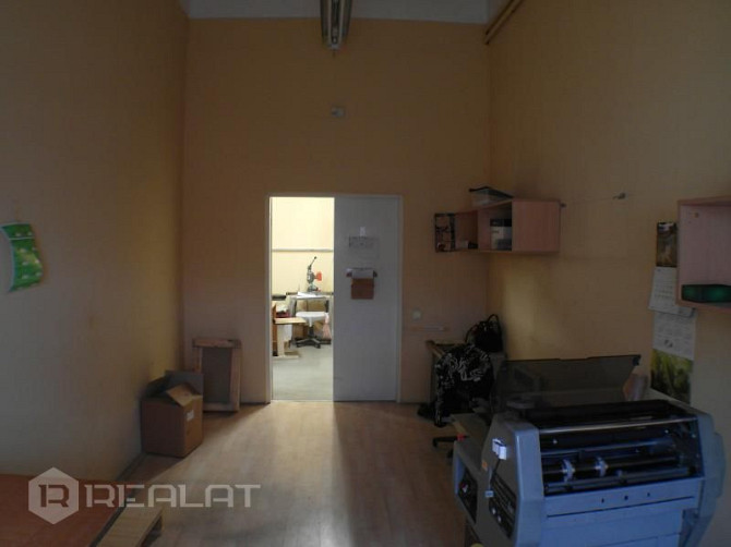 Nomai piedāvā nelielu ražošanas telpu ar ofisa telpu. Pieejams augstas jaudas elektro Rīga - foto 19