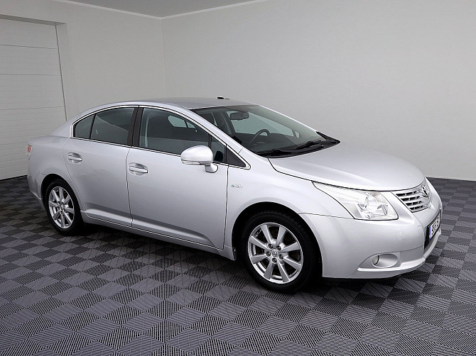 Toyota Avensis Linea Sol ATM 2.2 D-CAT 110kW Таллин - изображение 1