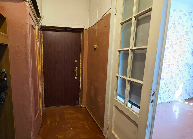 Pārdodam Remontējamo 2-Istabu Dzīvokli Šampēterī Rīga - foto 9