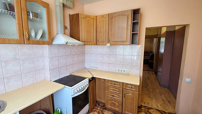 Pārdodam Remontējamo 2-Istabu Dzīvokli Šampēterī Rīga - foto 2