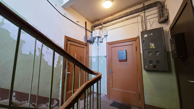 Pārdodam Remontējamo 2-Istabu Dzīvokli Šampēterī Rīga - foto 14
