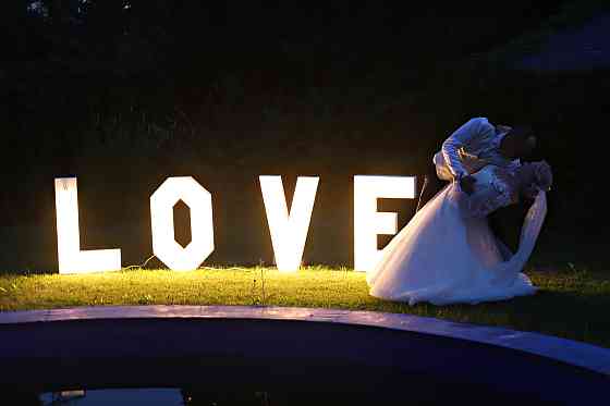 В Риге любое торжество, в подарок скидки юбилярам, свадьбам. Территория=2000 кв. м. с бассейном... Rīga