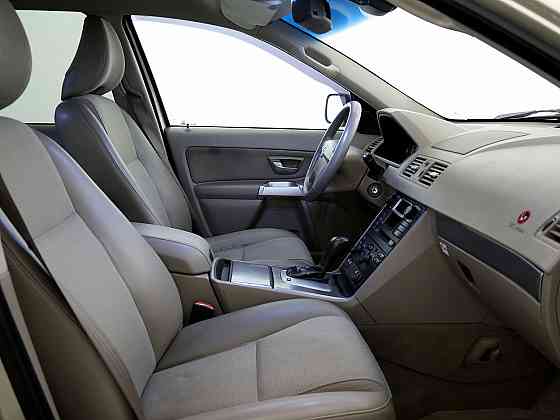 Volvo XC90 Summum ATM 2.4 D5 136kW Tallina