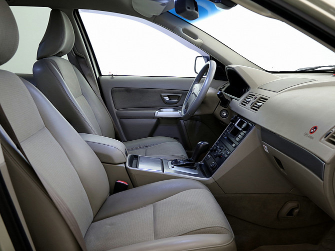 Volvo XC90 Summum ATM 2.4 D5 136kW Tallina - foto 6