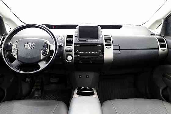 Toyota Prius Luxury 1.5 57kW Tallina
