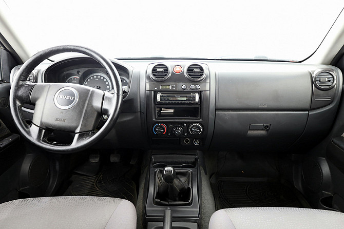 Isuzu D-Max Doublecab Facelift 2.5 TD 100kW Tallina - foto 5