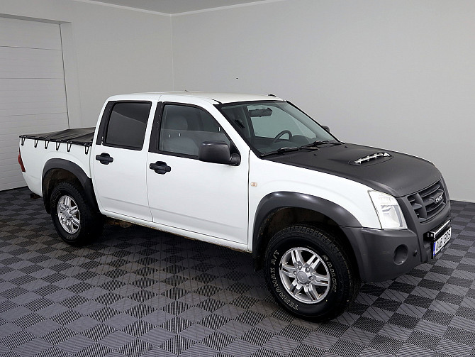 Isuzu D-Max Doublecab Facelift 2.5 TD 100kW Tallina - foto 1