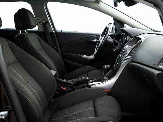 Opel Astra Sports Tourer ATM 1.6 132kW Tallina