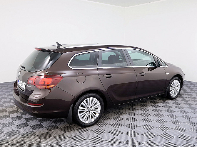 Opel Astra Sports Tourer ATM 1.6 132kW Таллин - изображение 3
