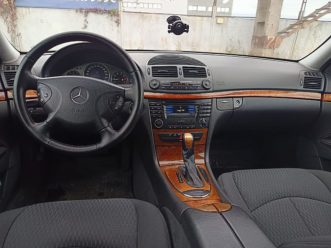 Mercedes-Benz E 240 Elegance LPG ATM 2.6 130kW Таллин - изображение 5