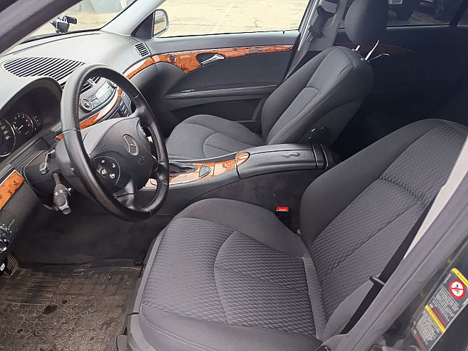 Mercedes-Benz E 240 Elegance LPG ATM 2.6 130kW Таллин - изображение 6