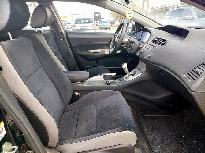 Honda Civic Elegance 1.3 61kW Tallina - foto 6