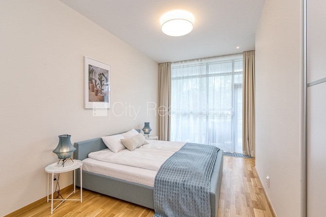 Projekts - Skanstes mājas, jaunceltne, vieta automašīnai, pagalmā bērnu spēļu laukums, ir Rīga - foto 16
