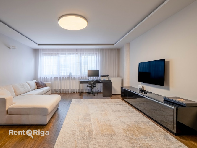 Bright and cozy 4-room apartment in residential project in the city center.  Great and quiet locatio Рига - изображение 2